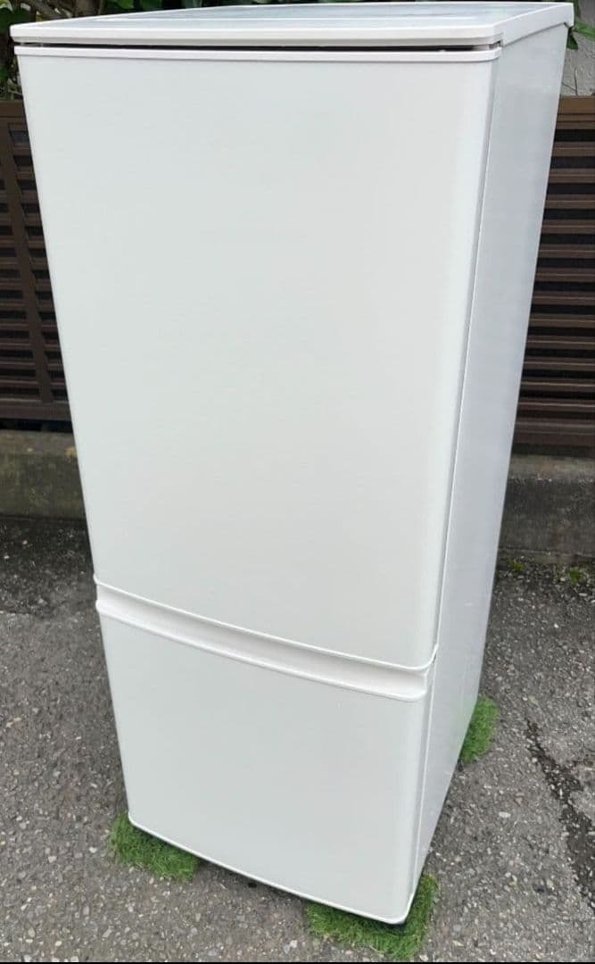 三菱冷凍冷蔵庫146L 低温ケース静音設計　LED照明 自動霜取り機能付20年製 MAXZEN（マクスゼン） 冷蔵庫 一人暮らし 121L MAXZEN 小型 2ドア